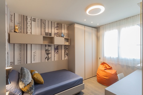 Camera da Letto in stile moderno di 11 di Alessandra Parolini Studio