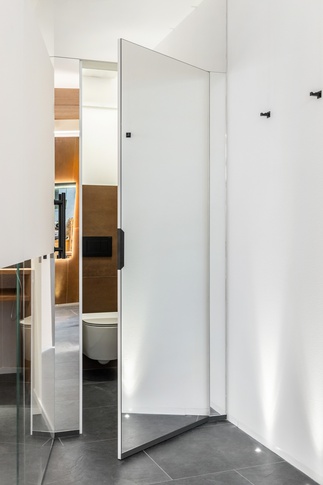 Open Space in stile moderno di 80 di Arredamenti Andalo