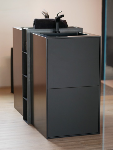 Bagno in stile contemporaneo di 15 di Easy Living Bagno in stile contemporaneo di 15 di Easy Living