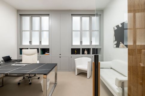 Studio in stile contemporaneo di 130 di Archifacturing - Sara Cimarelli & Giorgio Opolka architetti