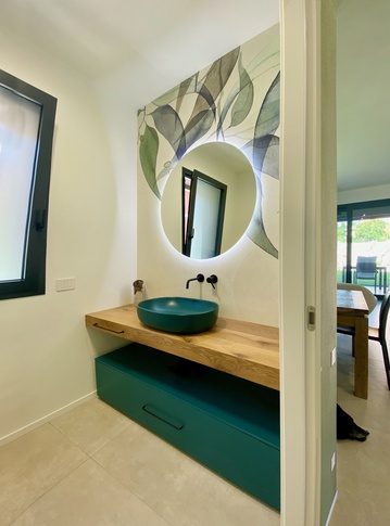 Bagno in stile moderno di 4 di SuMisura Architetti