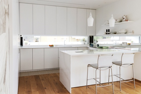 Open Space in stile contemporaneo di 50 di Studio MAC