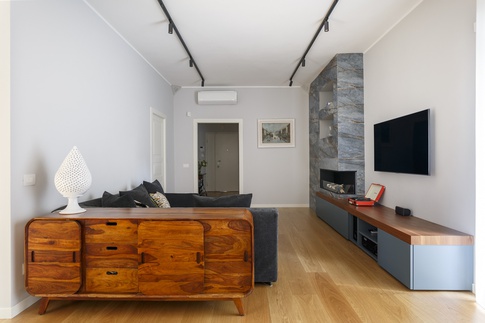 Soggiorno in stile contemporaneo di 26 di As architettura