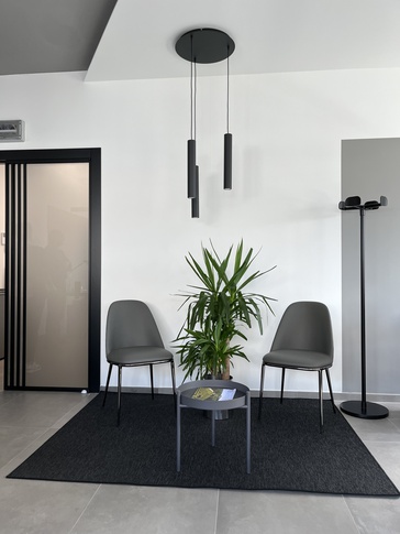 Open Space in stile moderno di 150 di BF interni