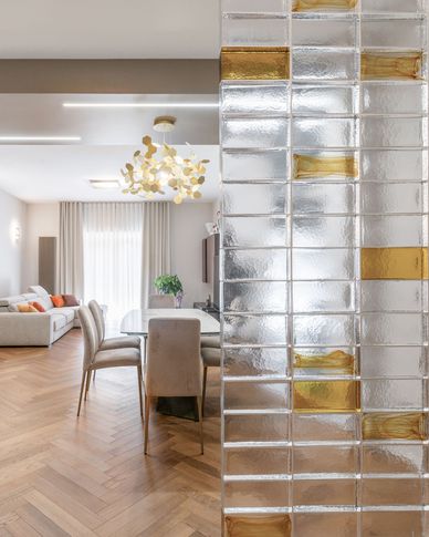 Ingresso in stile contemporaneo di 10 di Caprioli Architetti Ingresso in stile contemporaneo di 10 di Caprioli Architetti