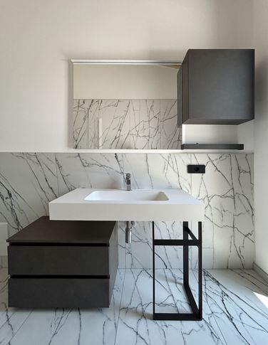 Bagno in stile contemporaneo di 6 di Giulia Dagheti Architetto Bagno in stile contemporaneo di 6 di Giulia Dagheti Architetto