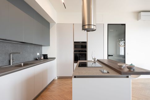 Open Space in stile contemporaneo di 45 di Doppionodo Interior