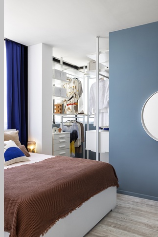 Camera da Letto in stile contemporaneo di 12 di chromastudio