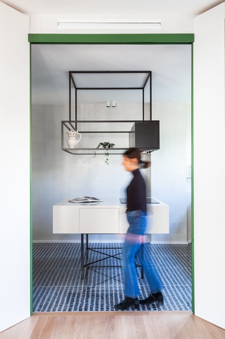 Cucina in stile contemporaneo di 15 di PERIMETRI studio