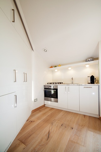 Cucina in stile contemporaneo di 6 di Elena Vigano' Architetto Cucina in stile contemporaneo di 6 di Elena Vigano' Architetto