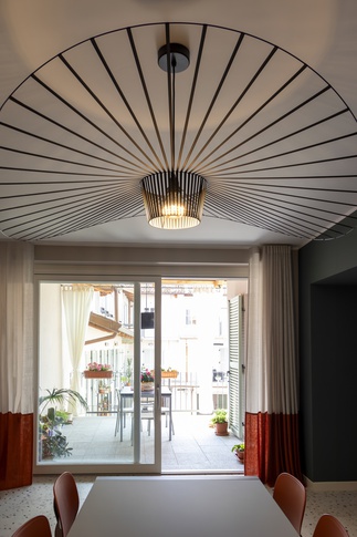 Soggiorno in stile contemporaneo di 32 di Studio MAC Soggiorno in stile contemporaneo di 32 di Studio MAC