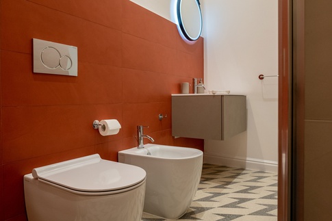 Bagno in stile contemporaneo di 5 di Luca Maci