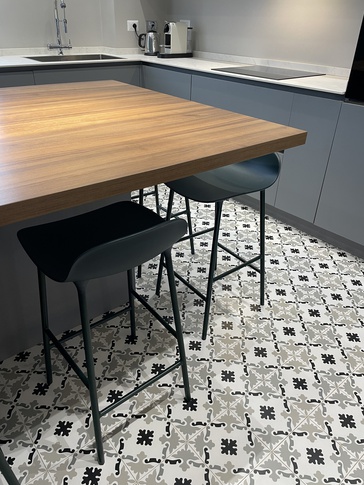 Cucina in stile contemporaneo di 12 di As architettura