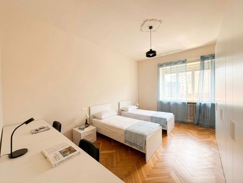 Camera da Letto in stile moderno di 17 di Studio LABventinove