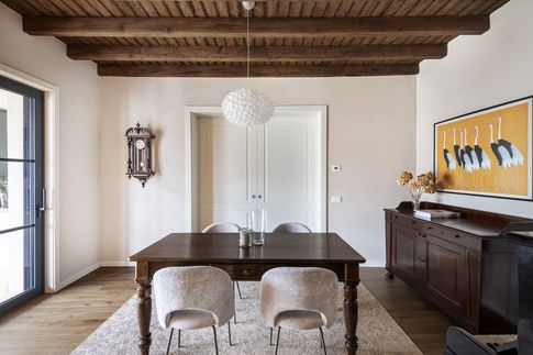 Sala da Pranzo in stile retrò di 22 di Giulia Dagheti Architetto