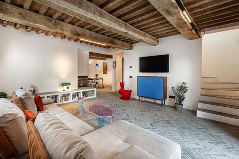 Soggiorno in stile contemporaneo di 80 di Nauraleverticale