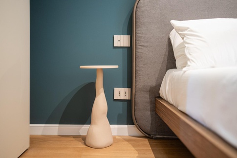 Camera da Letto in stile contemporaneo di 12 di FCInteriorDesignStudio |