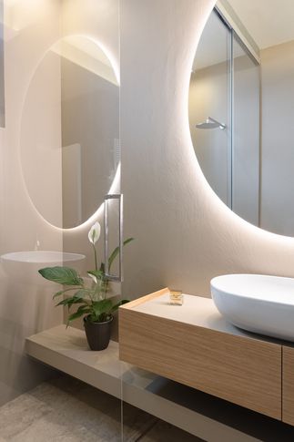 Bagno in stile contemporaneo di 9 di Abitacolo Interni