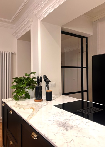 Open Space in stile art deco di 50 di Linea Architettura Design Interior Open Space in stile art deco di 50 di Linea Architettura Design Interior