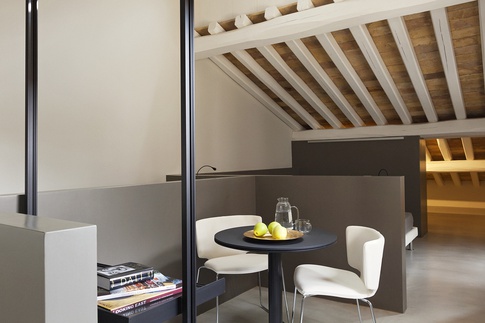 Camera da Letto in stile eclettico di 50 di COLLETTIVO_INVƎRSO