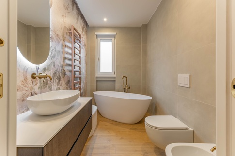 Bagno in stile contemporaneo di 5 di Claudia Del Core Architetto Bagno in stile contemporaneo di 5 di Claudia Del Core Architetto