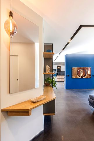 Open Space in stile moderno di 50 di Pucciarelli Architetti