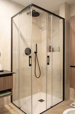 Bagno in stile moderno di 5 di Chiara Colucci Interior Designer