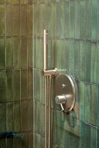 Bagno di Servizio in stile minimal di 5 di YY studio Bagno di Servizio in stile minimal di 5 di YY studio