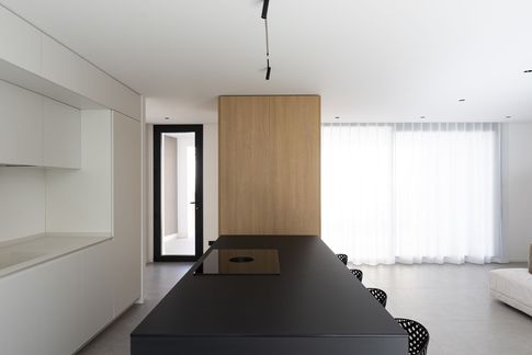 Open Space in stile contemporaneo di 70 di valeria ingrao architetto