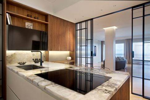 Cucina in stile contemporaneo di 18 di Studio VeneziaTre arch ass