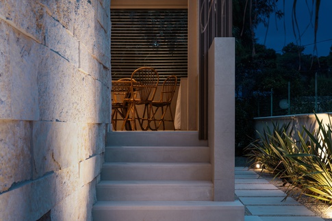 Giardino in stile mediterraneo di 126 di Francesco Cardano Interior Designer Giardino in stile mediterraneo di 126 di Francesco Cardano Interior Designer