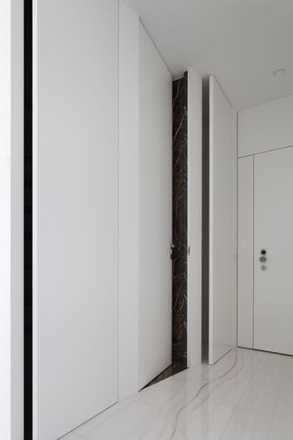 Ingresso in stile minimal di 5 di Ciliegio Esterno