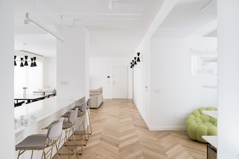 Open Space in stile contemporaneo di 65 di Tramas