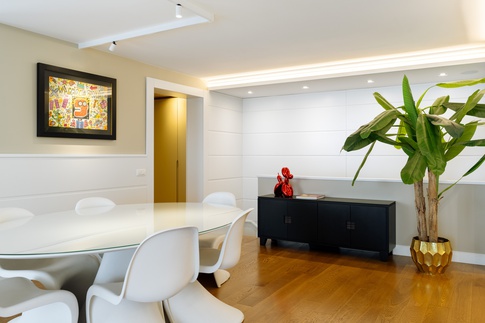 Sala da Pranzo in stile contemporaneo di 45 di Studio Gaetano Riccardelli