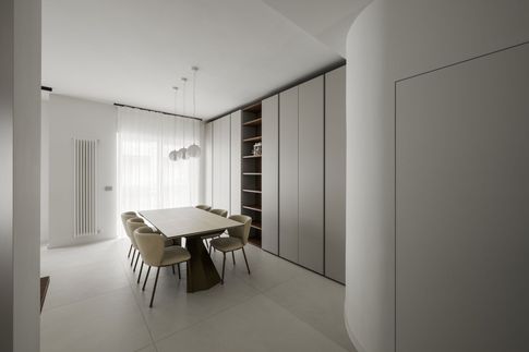 Open Space in stile minimal di 35 di Carola Ribotta architetto
