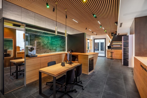 Open Space in stile moderno di 80 di Arredamenti Andalo
