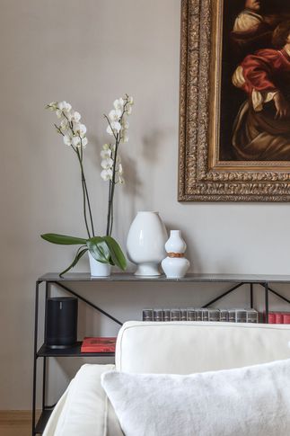 Soggiorno in stile contemporaneo di 80 di Euga Design Studio