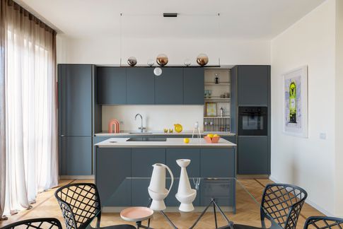 Open Space in stile contemporaneo di 45 di Caterina Scamardella Architetto