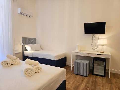 Camera da Letto in stile classico di 23 di Alessandra Gambino Architetto - AGA