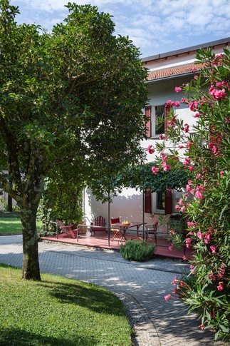 Giardino in stile anni '50 di 1500 di TGA_Studio Giardino in stile anni '50 di 1500 di TGA_Studio