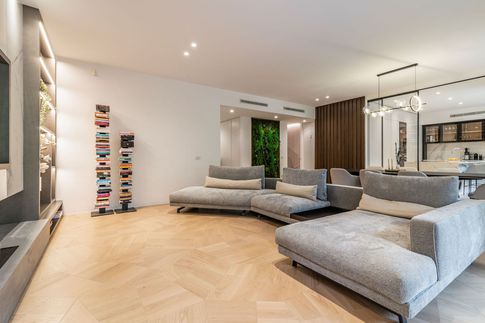 Soggiorno in stile contemporaneo di 41 di Claudia Cerrelli Design