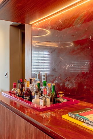 Soggiorno in stile contemporaneo di 80 di Guzlive