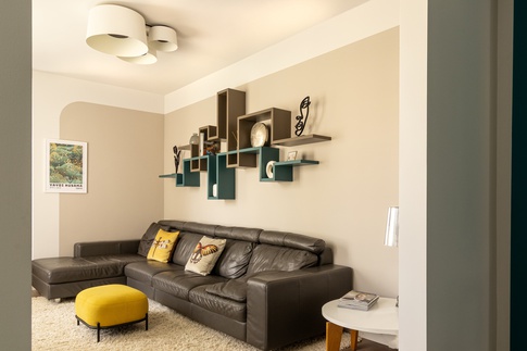 Soggiorno in stile contemporaneo di 20 di Caterina Scamardella Architetto