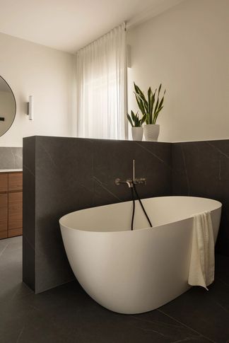 Bagno in stile contemporaneo di 12 di Subconscio studio Bagno in stile contemporaneo di 12 di Subconscio studio