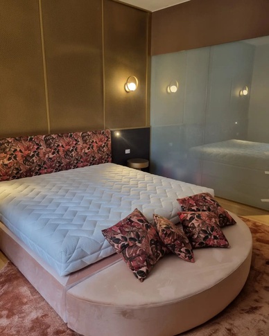 Camera da Letto in stile contemporaneo di 50 di FalegnamePerAmico
