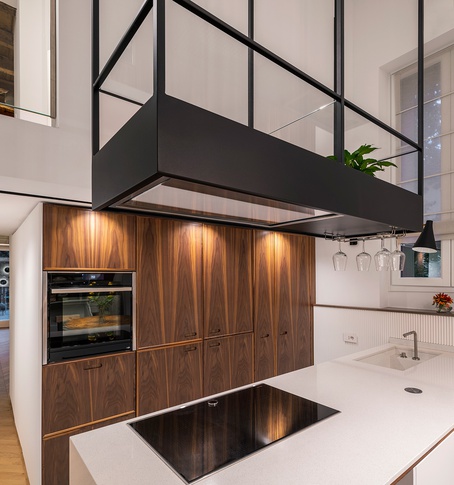 Cucina in stile iconico di 30 di tIPS ARCHITECTS