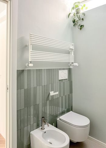 Bagno in stile moderno di 4 di DS_design Bagno in stile moderno di 4 di DS_design