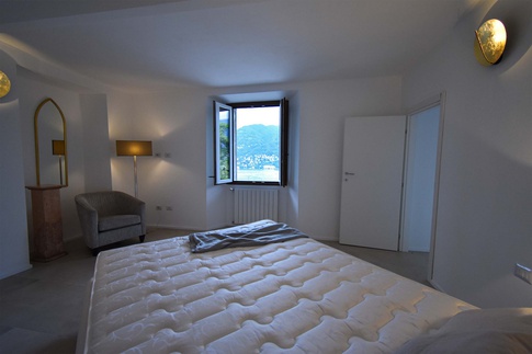 Camera da Letto in stile contemporaneo di 20 di Ndesign studio Camera da Letto in stile contemporaneo di 20 di Ndesign studio