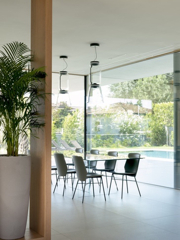 Open Space in stile contemporaneo di 80 di Andrea Benedetti Architetto