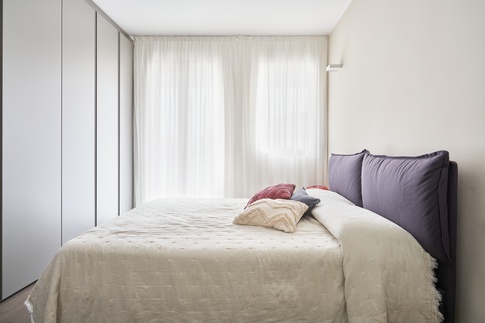 Camera da Letto in stile contemporaneo di 14 di GB+S | Gianluca Bugeia Studio Camera da Letto in stile contemporaneo di 14 di GB+S | Gianluca Bugeia Studio